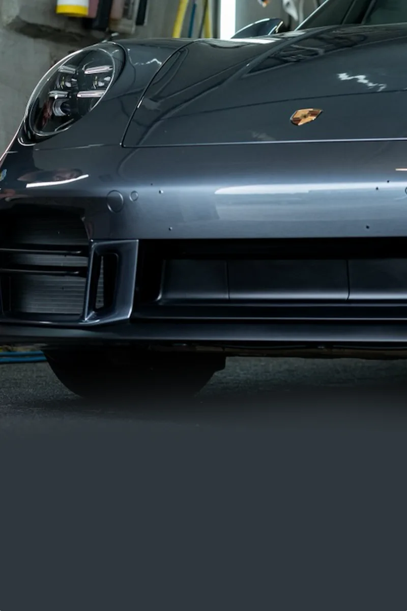 Luksusowe auto sportowe po korekcie lakieru i nałożeniu powłoki ceramicznej - Studio Pan Gąbka